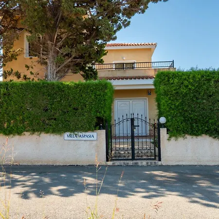 Aspasia In Peyia, Private Pool & 3 Ensuite Bedrooms Villa *