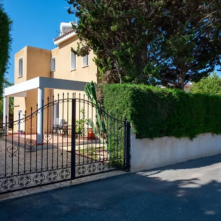 Βίλα Aspasia In Peyia, Private Pool & 3 Ensuite Bedrooms