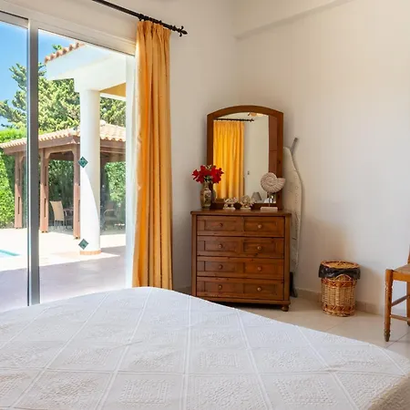 Aspasia In Peyia, Private Pool & 3 Ensuite Bedrooms 别墅 Paphos