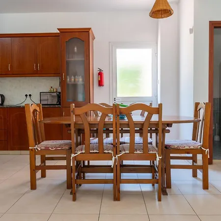 Aspasia In Peyia, Private Pool & 3 Ensuite Bedrooms 别墅 *
