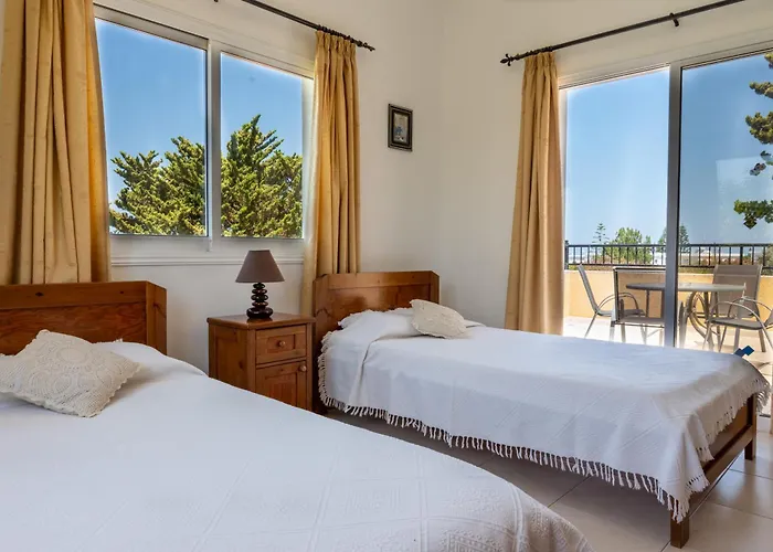 ヴィラ Aspasia In Peyia, Private Pool & 3 Ensuite Bedrooms *