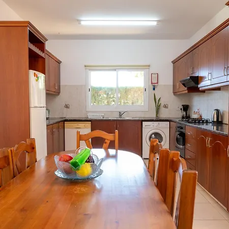 Aspasia In Peyia, Private Pool&3 Ensuite Bedrooms Paphos