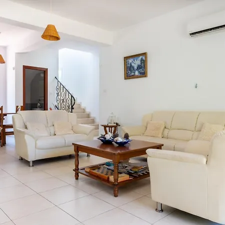 Aspasia In Peyia, Private Pool&3 Ensuite Bedrooms